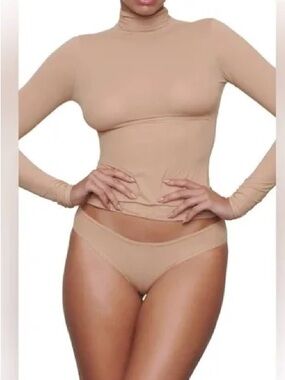 SKIMS Funnel Neck Long Sleeve Top